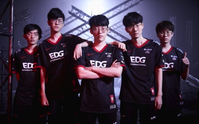 球队的竞技 球队的竞技